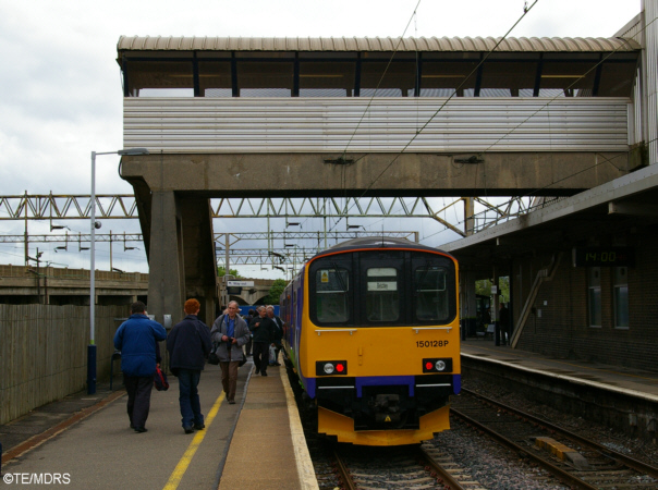 MDRS group boarding Bedford train