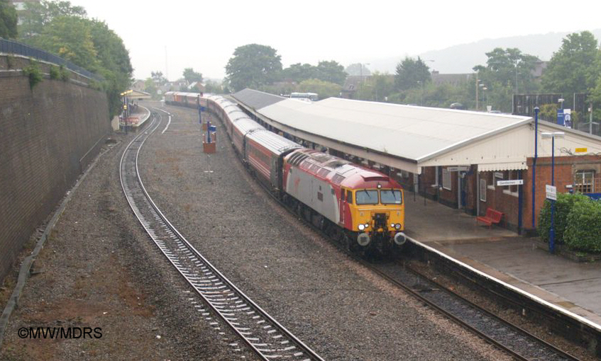 Virgin train with class 57s passing High Wycombe