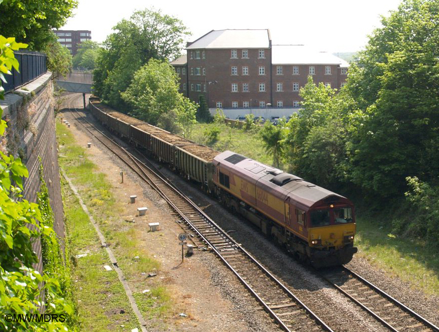 66044 passing High Wycombe