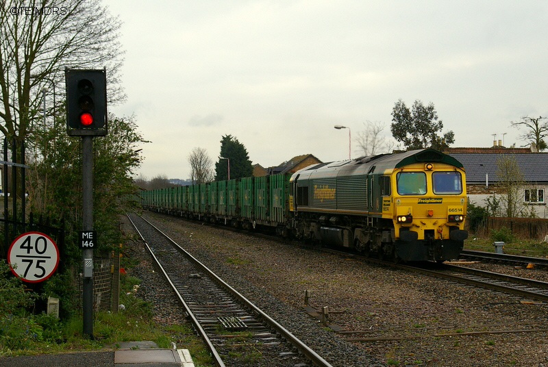 66514 approaching High Wycombe