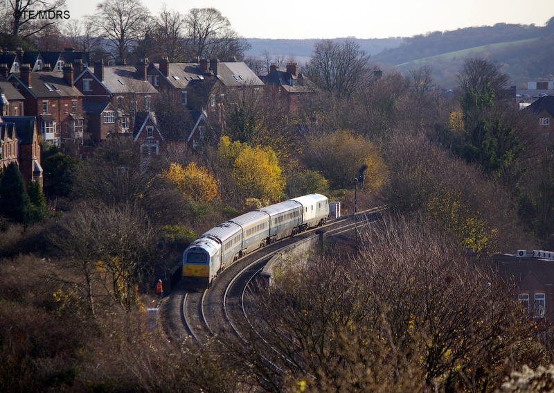 Up WSM train at High Wycombe with DVT leading