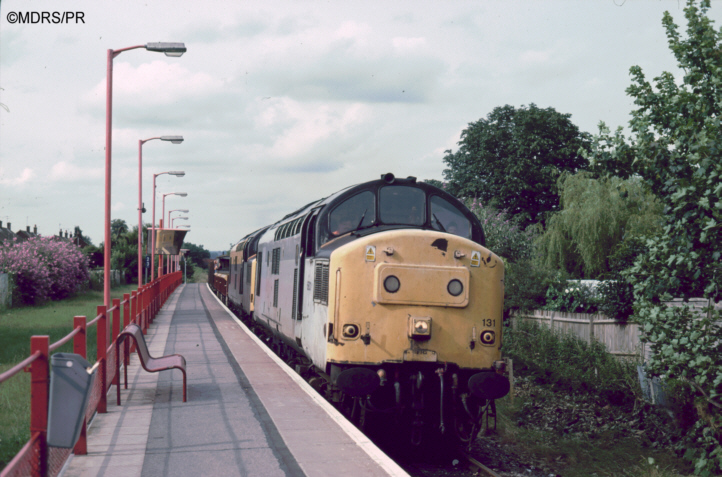 37131 and 37377 at Furze Platt with a Sunday engineer's train