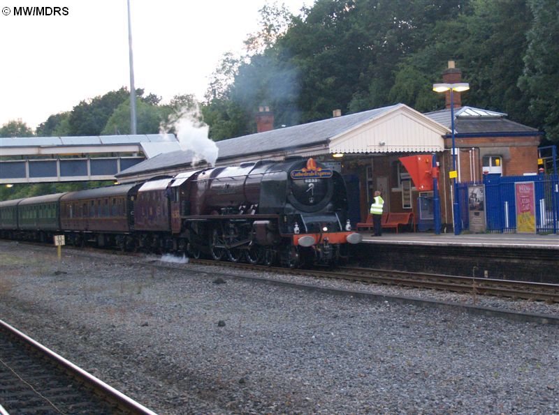 6233 at Beaconsfield (Mike Walker)