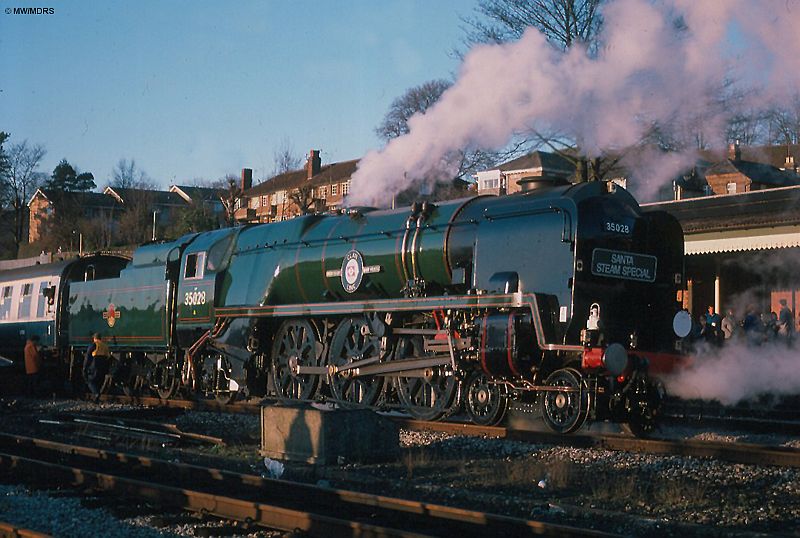 35028 at High Wycombe (Mike Walker)